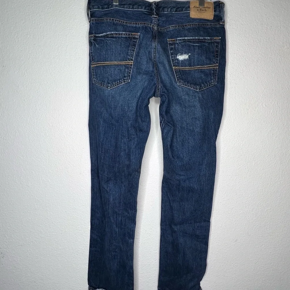 Abercrombie & Fitch Distressed‎ Jeans